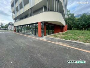 Local commercial 79 m²