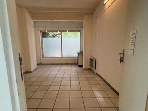 Local professionnel centre ville la Crau