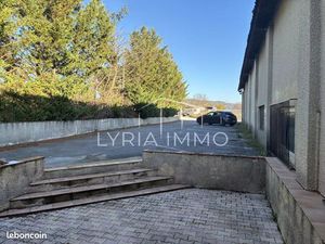 Local 800 m² Le Muy