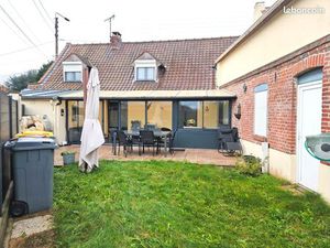 LEERS : proximité centre