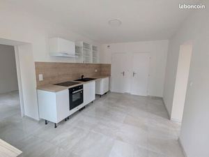 PLEIN PIED - T2 moderne et lumineux - centre ville