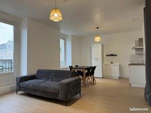 Location appartement T3 bis meublé - 62 m² - Saint-Méen-le-Grand