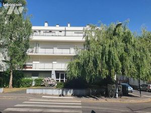 Local Divers 81 m² NANTES