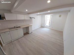 T3 à louer dans maison de village