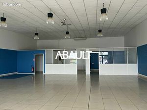Local commercial 197 m²