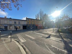 Commerce informatique/multimédia 50 m²