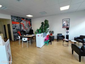 Bureaux 183 m² Estaires