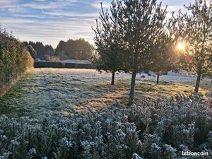 Terrain constructible de 1729 m²