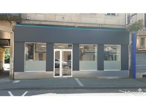 Local 90 m² + cour - Location (660 HT CC) / vente 89000 - CENTRE VILLE - DPE B/A