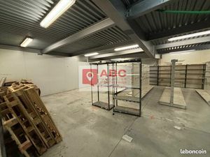 Local bureaux 356 m²