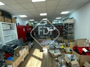 Local d'activité 145 m²