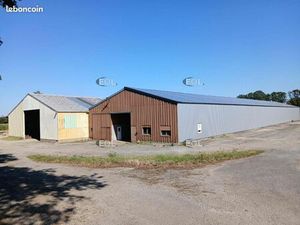 Local industriel 3 200 m²