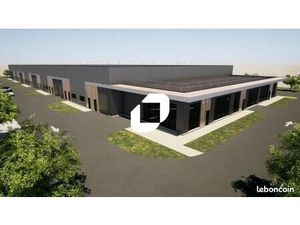 Local d'activité 5 516 m²