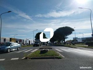 Local commercial 1 245 m²