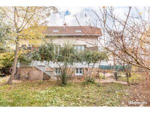 Maison familiale  Adamville  186m2  proche église  commerces  écoles