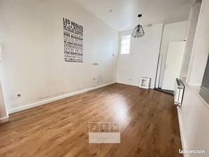 Local bureaux 53 m²