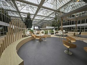Bureaux 250 m²