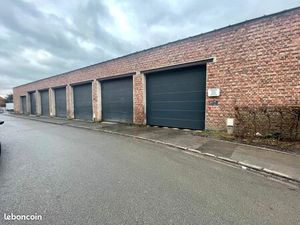Entrepôt Hangar Local Box Stockage à loué 120m2 sécurisée privée