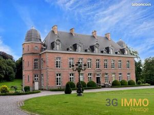 Château 22 pièces 2 000 m²
