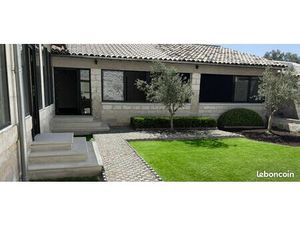 VILLA neuve en pierre avec dépendance . Frais de notaire réduits