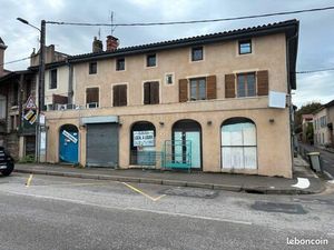 Local commercial 173 m²