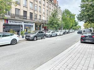 Immeuble 2 pièces 80 m²