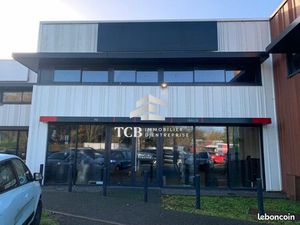Local commercial 271 m² Carquefou