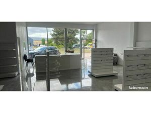 Magasin local pièces détachées peinture automobile