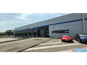 Local industriel 7 064 m²