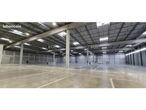 Local industriel 5 675 m²