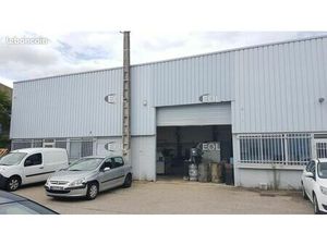 Local d'activité 520 m²