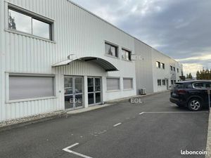 Local d'activité 365 m²