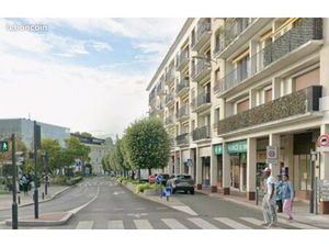 Local commercial 93 m²