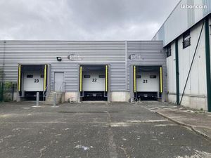 Local industriel 1 955 m²