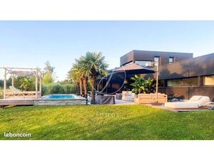 Villa 5 pièces 180 m²