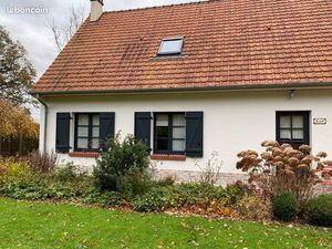 Maison de lotissement à la campagne