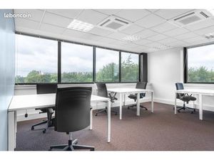 Bureau privé à louer pour 5 personnes à Lille Europe