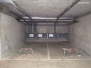 Lot 2 places de parking dans résidence sécurisée