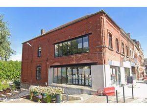 Local bureaux 185 m²