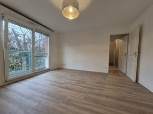 Lens  à louer T2 en résidence sécurisée