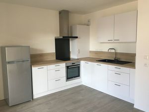 T2 avec terrasse  jardin et parking à ST MALO