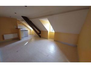 Location appartement  m² T-2 à Saint-Yrieix-la-Perche  353 €