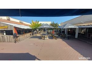 A louer frontignan plage restaurant bar plusieurs locaux