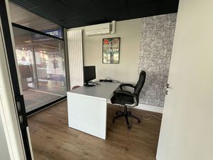 Vente local commercial  66.00m²  Cholet
