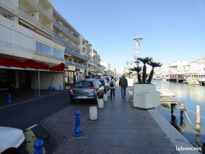 PALAVAS QUAI RIVE DROITE emplacement top pour saison 2026.Superbe Local environ 60 M° plus