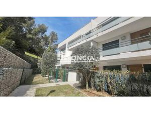 EXCLUSIVITE - 2 PIECES REZ DE JARDIN + PARKING PRIVATIF