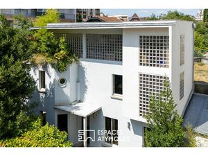 Maison d'inspiration Mallet Stevens à deux pas de la gare de Clamart