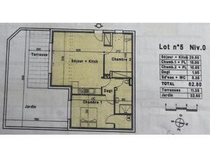 2/3 pièces avec terrasse  jardin et parking à 15 minutes à pieds du centre