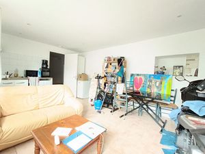 PAU : APPARTEMENT LOUE DANS SECTEUR CALME PROCHE DES COMMODITES