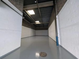 Surfaces d'activités à la location